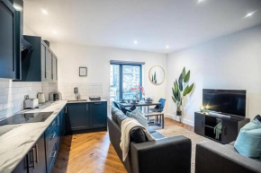 Charming 2 Bedroom Flat I Next To Brighton Station
